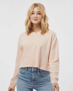 Independent Trading Co. AFX24CRP Women’s Lightweight Crop Crewneck Sweatshirt – Blush (on model)