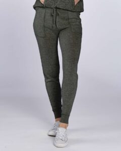 Boxercraft L09 Women’s Cuddle Fleece Joggers – Black Heather (on model)