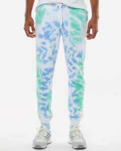 J. America 8884 Unisex Tie-Dyed Fleece Joggers – Lagoon Tie Dye (on model)