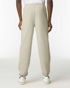 Gildan 18200 Unisex Heavy Blend™ Sweatpants – Sand (on model back)