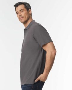 Gildan 64800 Unisex Softstyle® Pique Polo – Charcoal (on model side)