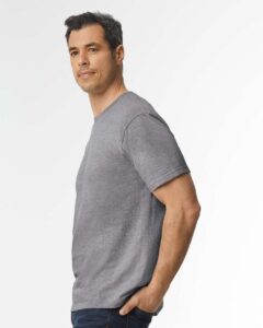 Gildan 65000 Unisex Softstyle® Midweight T-Shirt – Graphite Heather (on model side)