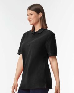 Gildan 85800 Unisex Hammer™ Pique Polo – Black (on model side)