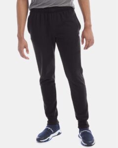 Champion P930 Unisex Powerblend® Fleece Joggers – Black (on model)
