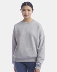 Champion SL650 Women’s Powerblend® Crewneck Sweatshirt – Light Steel (on model)