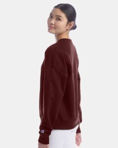 Champion SL650 Women’s Powerblend® Crewneck Sweatshirt – Maroon (on model side)