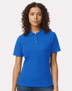 Gildan 64800L Women’s Softstyle® Pique Polo – Royal (on model)