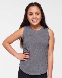 LAT 2692 Girls’ Relaxed Fine Jersey Tank – Granite Heather (on model)