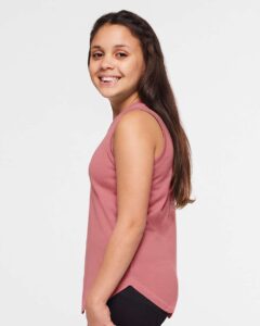 LAT 2692 Girls’ Relaxed Fine Jersey Tank – Mauvelous (on model side)