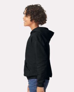 Gildan SF500B Youth Softstyle® Midweight Hooded Sweatshirt – Black (on model side)
