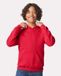 Gildan SF500B Youth Softstyle® Midweight Hooded Sweatshirt – Red (on model)