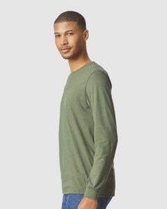 Gildan 64440CVC Unisex Softstyle® CVC Long Sleeve T-Shirt – Cactus (on model side)