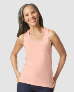 Gildan 64220LCVC Women’s Softstyle® CVC Racerback Tank Top – Dusty Rose (on model)