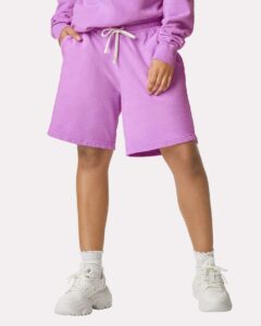 Comfort Colors 1468 Unisex Garment-Dyed Lightweight Sweat Shorts – Neon Violet (on model)