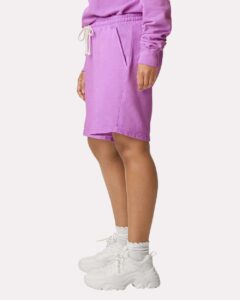 Comfort Colors 1468 Unisex Garment-Dyed Lightweight Sweat Shorts – Neon Violet (on model side)