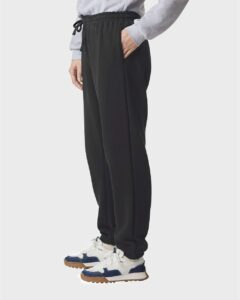 American Apparel RF491 Unisex ReFlex Fleece Sweatpants – Black (on model side)