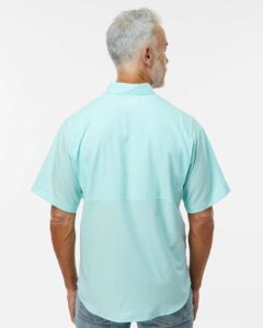 Paragon 700 Men’s Hatteras Performance Short Sleeve Fishing Shirt – Aqua Blue (on model back)