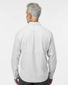 Paragon 702 Men’s Kitty Hawk Performance Fishing Shirt – Aluminum (on model back)