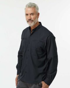 Paragon 702 Men’s Kitty Hawk Performance Fishing Shirt – Black (on model side)