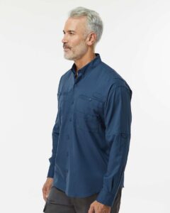 Paragon 702 Men’s Kitty Hawk Performance Fishing Shirt – Navy (on model side)