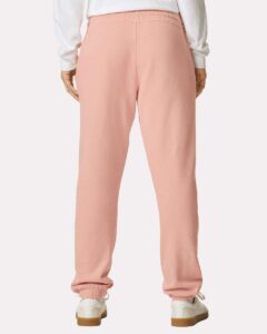 Comfort Colors 1469 Unisex Garment-Dyed Lightweight Sweatpants – Peachy (on model back)