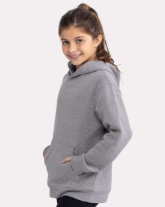 Next Level 9113 Youth Santa Barbara Fleece Hoodie Sweatshirt – Heather Grey (on model side)