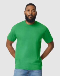 Gildan 65000 Unisex Softstyle® Midweight T-Shirt – Irish Green (on model)