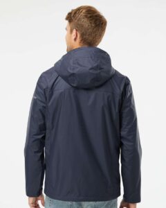 Columbia 212480 Men’s Watertight™ II Rain Jacket – Collegiate Navy (on model back)