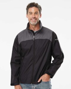 Columbia 212476 Men’s Glennaker Lake™ II Rain Jacket – Black/ City Grey (on model)