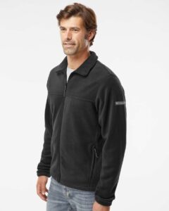 Columbia 212478 Men’s Steens Mountain™ Full Zip 2.0 Jacket – Black (on model side)