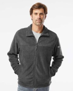 Columbia 212478 Men’s Steens Mountain™ Full Zip 2.0 Jacket – Charcoal Heather (on model)