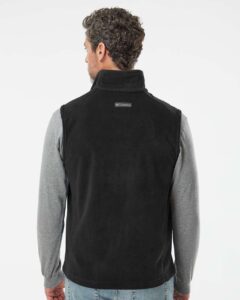 Columbia 212488 Men’s Steens Mountain™ Vest – Black (on model back)