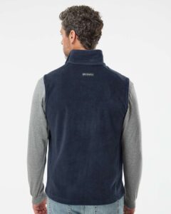 Columbia 212488 Men’s Steens Mountain™ Vest – Collegiate Navy (on model back)