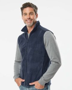 Columbia 212488 Men’s Steens Mountain™ Vest – Collegiate Navy (on model side)