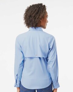 Columbia 212465 Women’s PFG Tamiami™ II Shirt – Sail (on model back)