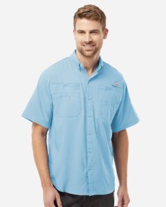 Columbia 212468 Men’s PFG Tamiami™ II Short Sleeve Shirt – Sail (on model)