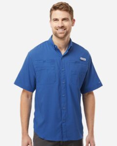 Columbia 212468 Men’s PFG Tamiami™ II Short Sleeve Shirt – Vivid Blue (on model)