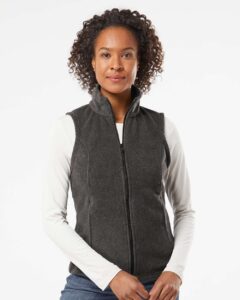 Columbia 212471 Women’s Benton Springs™ Fleece Vest – Charcoal Heather (on model)