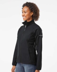 Columbia 212493 Women’s Kruser Ridge™ Soft Shell Jacket – Black (on model side)