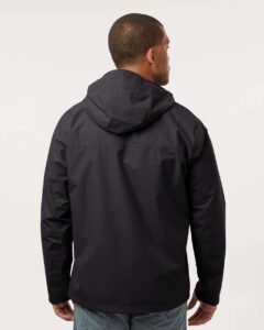 Columbia 208934 Men’s Hikebound™ II Jacket – Black (on model back)