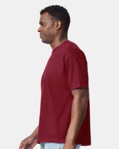 Gildan 75000 Unisex Hammer™ Maxweight T-Shirt – Garnet (on model side)