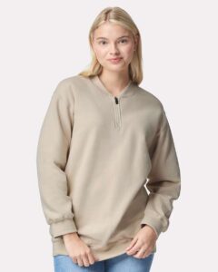 Gildan SF008 Unisex Softstyle® Midweight Quarter-Zip Sweatshirt – Sand (on model)