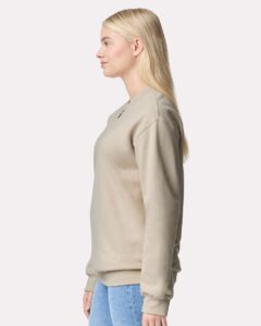 Gildan SF008 Unisex Softstyle® Midweight Quarter-Zip Sweatshirt – Sand (on model side)
