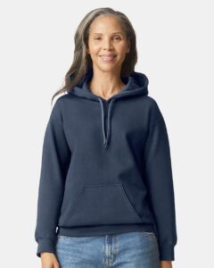 Gildan SF500 Unisex Softstyle® Midweight Hooded Sweatshirt – Blue Dusk (on model)