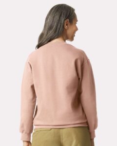 Gildan SF000 Unisex Softstyle® Midweight Crewneck Sweatshirt – Dusty Rose (on model back)