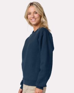 JERZEES C12MR Unisex Rugged Crewneck Sweatshirt – Washed Navy (on model side)