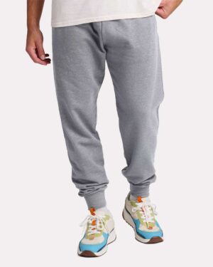 JERZEES IC50MPR Unisex Ultimate CVC Joggers – Athletic Heather (on model)