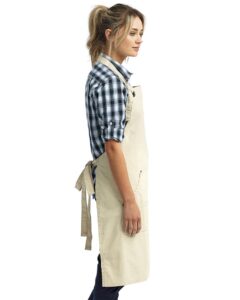 Artisan Collection by Reprime RP137 Calibre Heavy Cotton Canvas Pocket Apron – Natural (on model side)