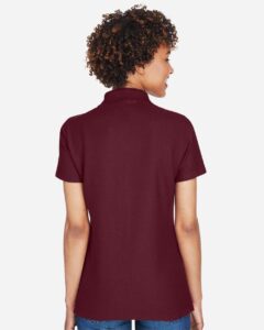 Devon & Jones DG150W Women’s DRYTEC20™ Performance Polo – Burgundy (on model back)