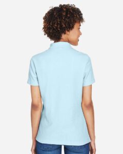 Devon & Jones DG150W Women’s DRYTEC20™ Performance Polo – Crystal Blue (on model back)